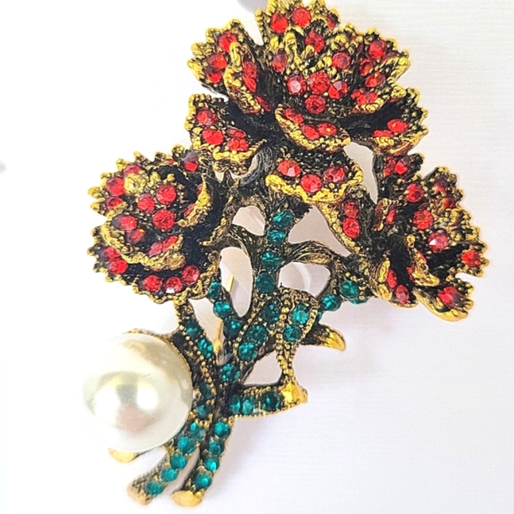 SALE! NEW! Rose Brooch/Pin w/Bezel Resin Pearl & Austrian Crystals in Goldtone